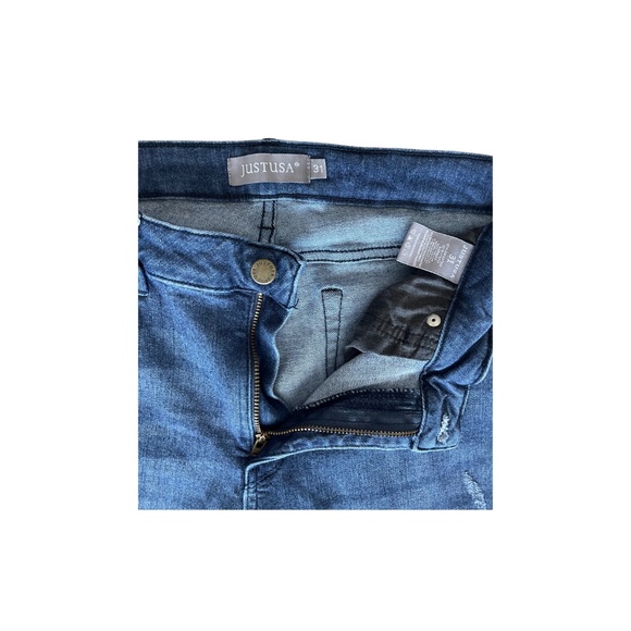 Just USA Women's Distressed Crop Jean_Size 31 - Picture 3 of 4
